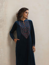 trueBrowns Blue Velvet Floral Embroidered Kurta Pant Dupatta Set