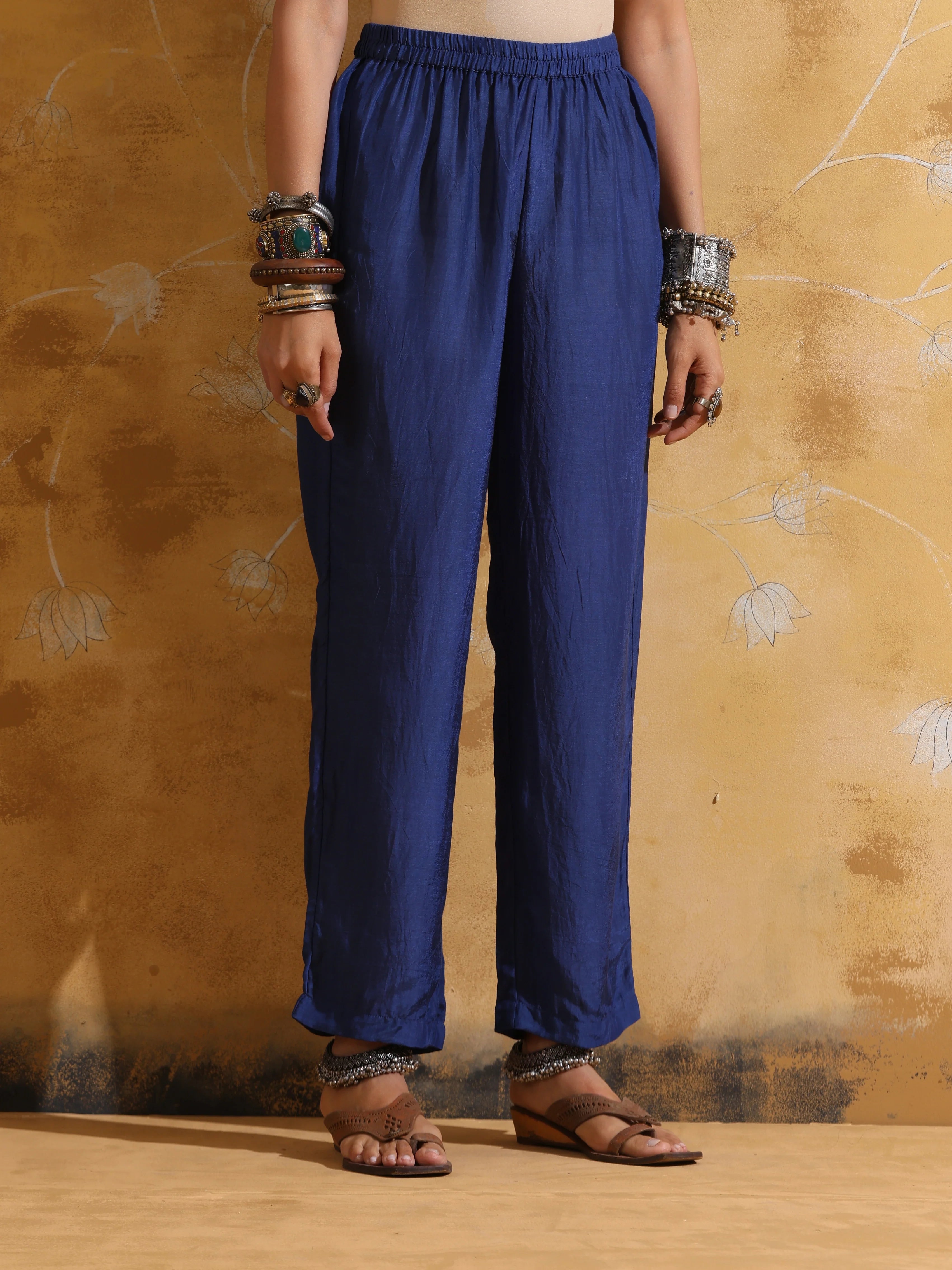 trueBrowns Blue Muslin Silk Relaxed Kurta Co-ord Set