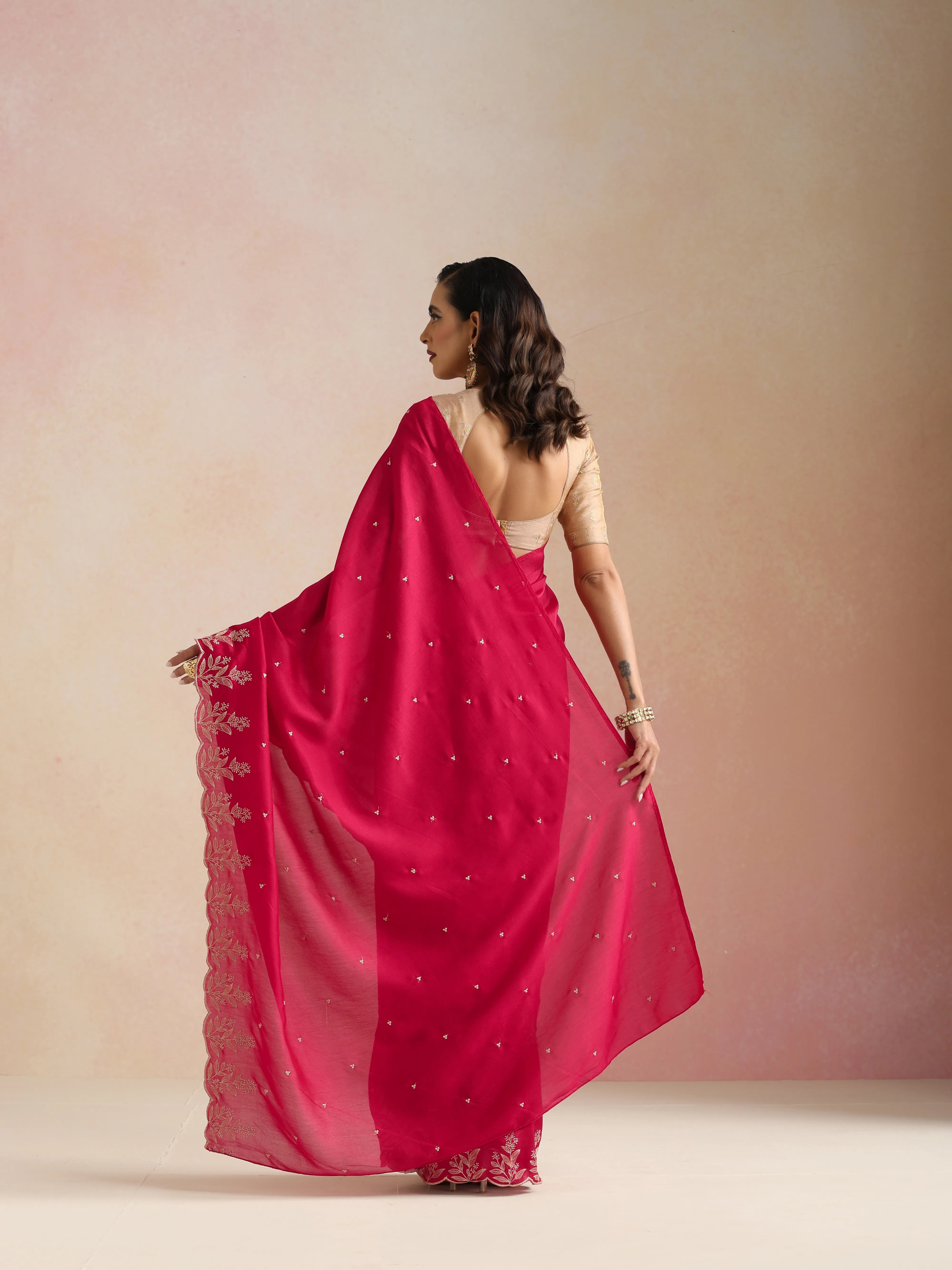 trueBrowns Pink All Over Zari Embroidered Saree With Unstitched Blouse