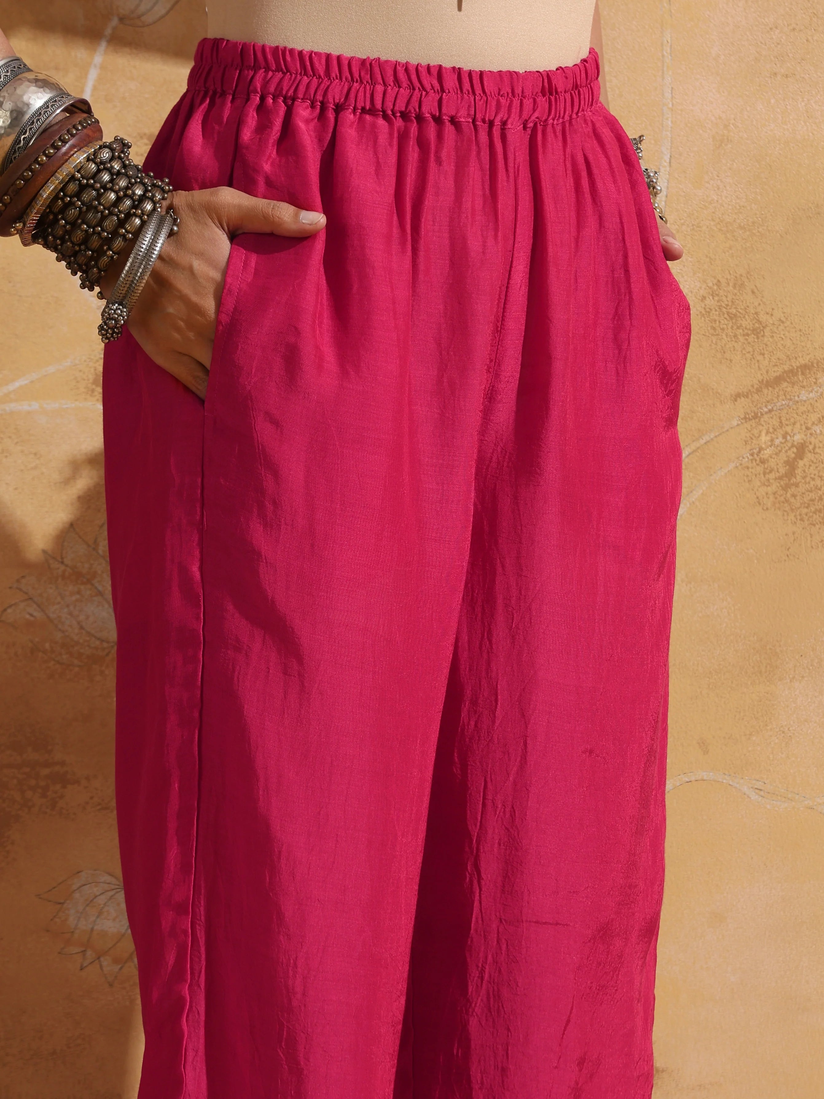 trueBrowns Green Muslin Silk High-Slit Kurta Pant Set