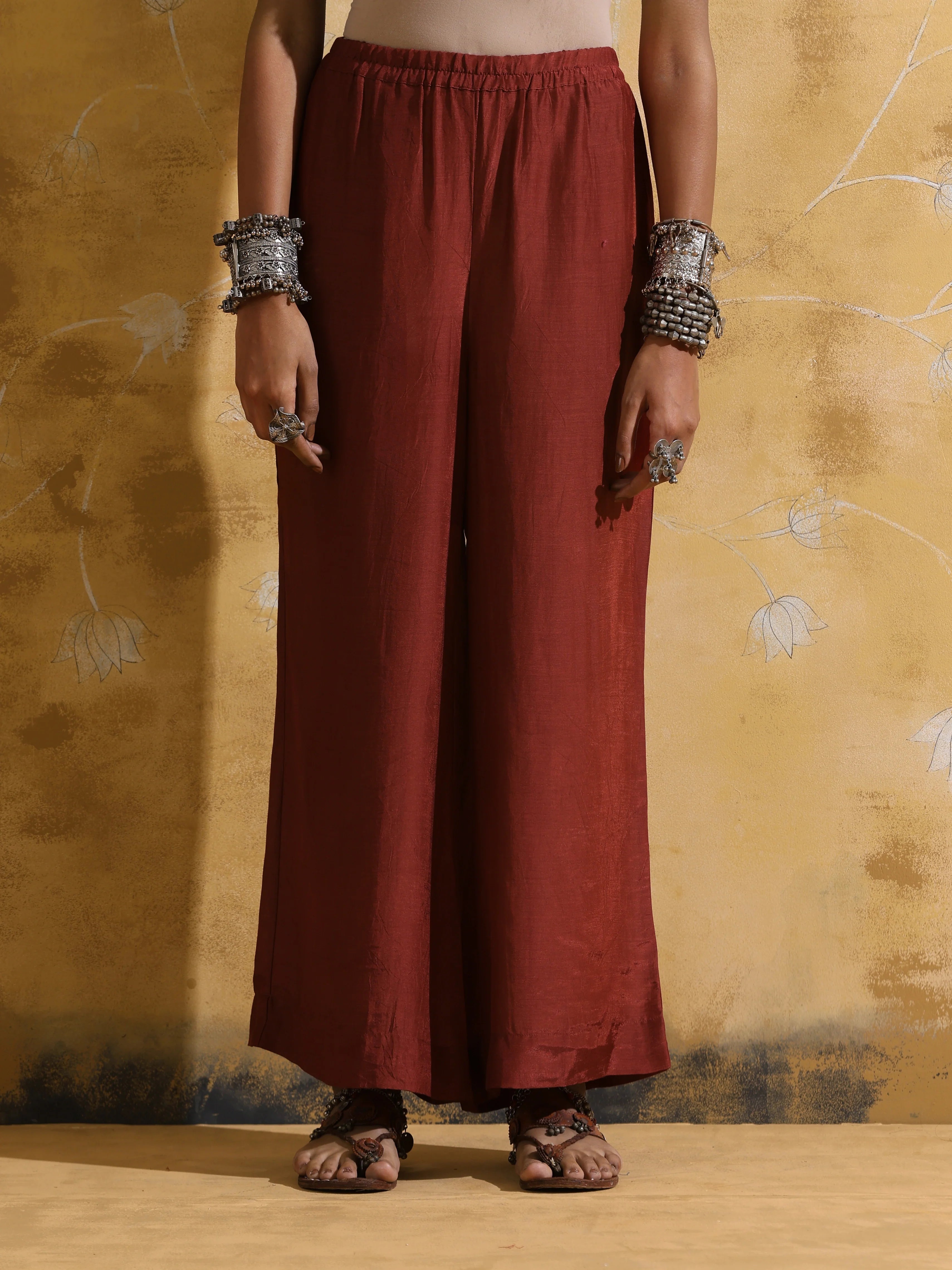 trueBrowns Rust Red Green Floral Print Muslin Silk Co-ord Set with Flared Pants