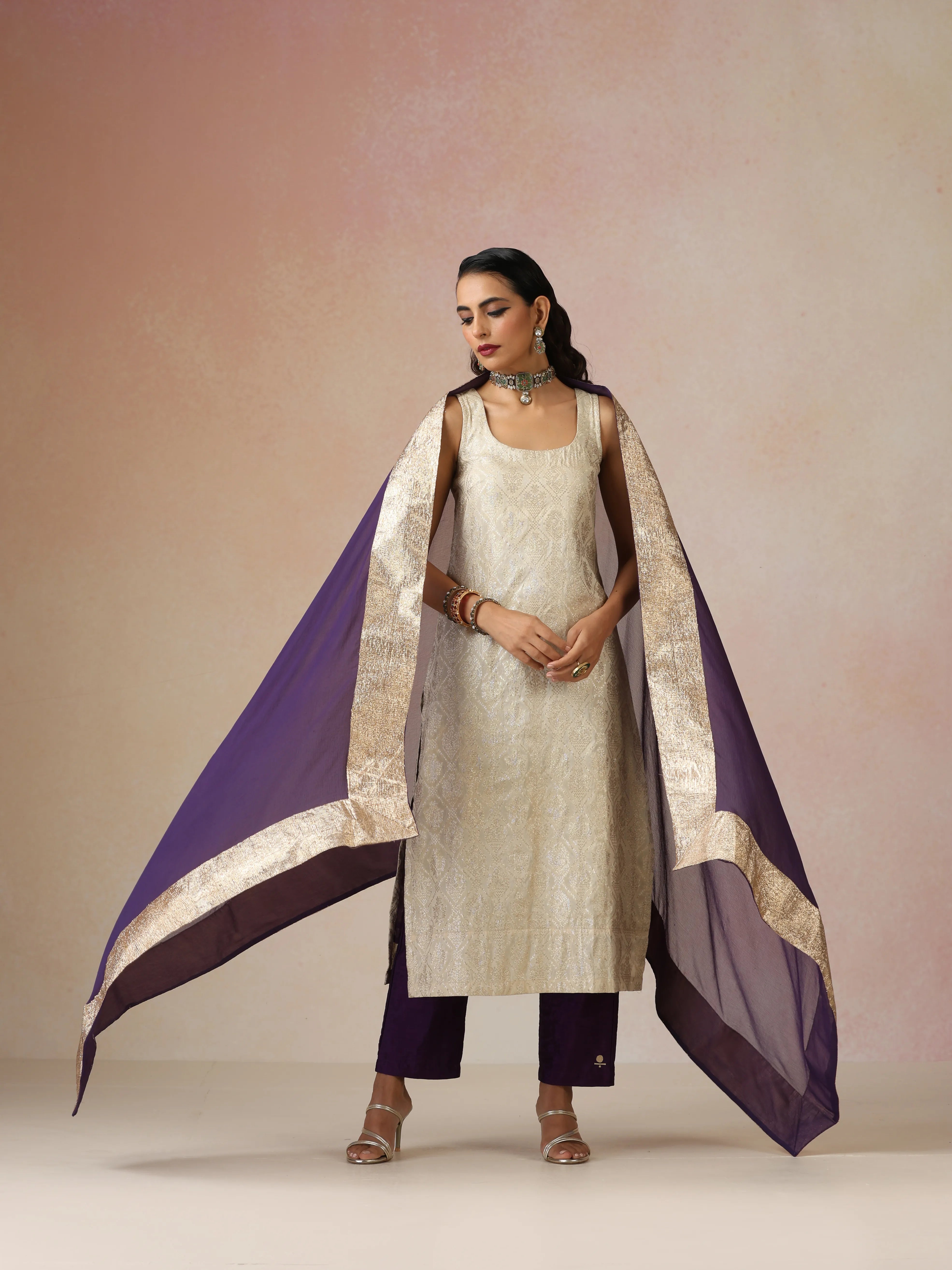 trueBrowns Ivory Brocade Sleeveless Straight Kurta Set