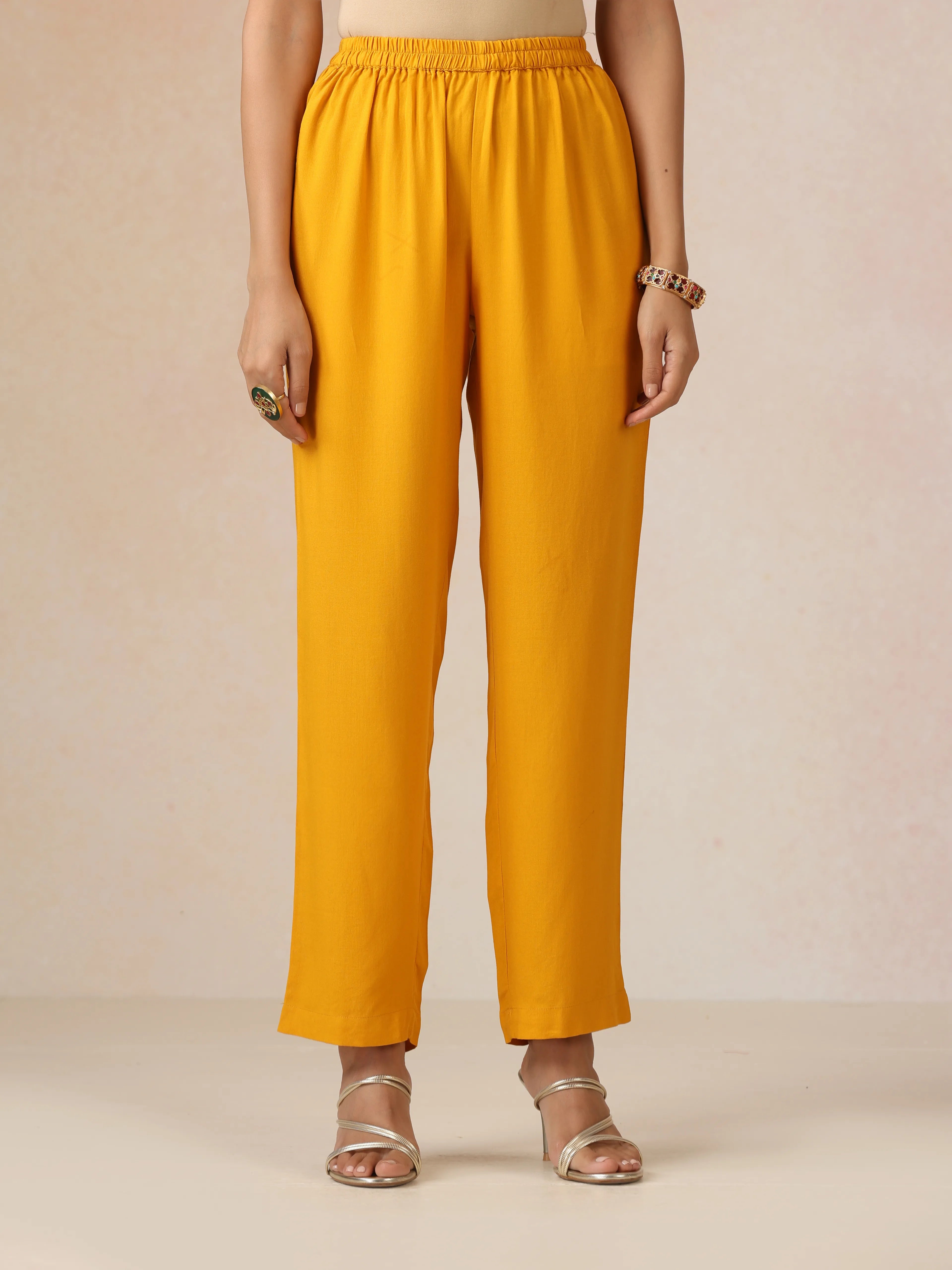 trueBrowns Pink Print Viscose Fit And Flared Kurta Set