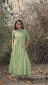 trueBrowns Green Cotton Dobby Embroidered Kurta Set