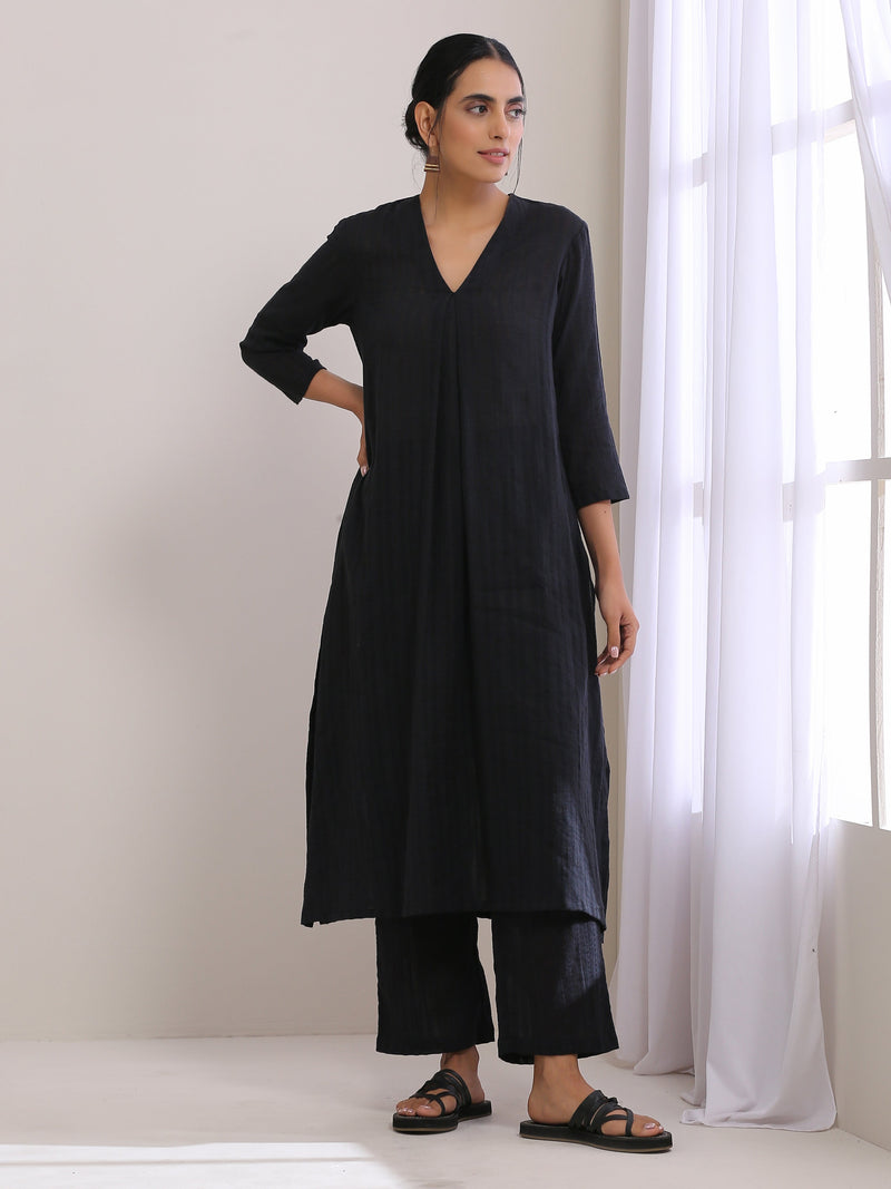 Black Dobby Neck Pleat Kurta Pant Set
