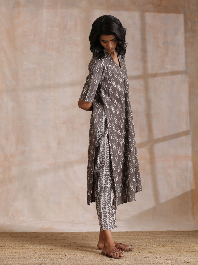 Clay Dabu Zig-Zag Motifs Print Cotton Kurta Pant Set