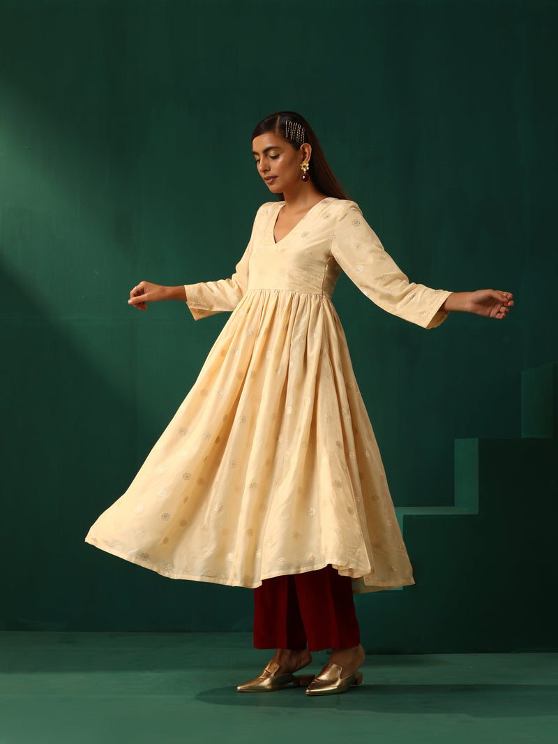 trueBrowns Ivory Geometric Floral Viscose Silk Anarkali Kurta Pant Set