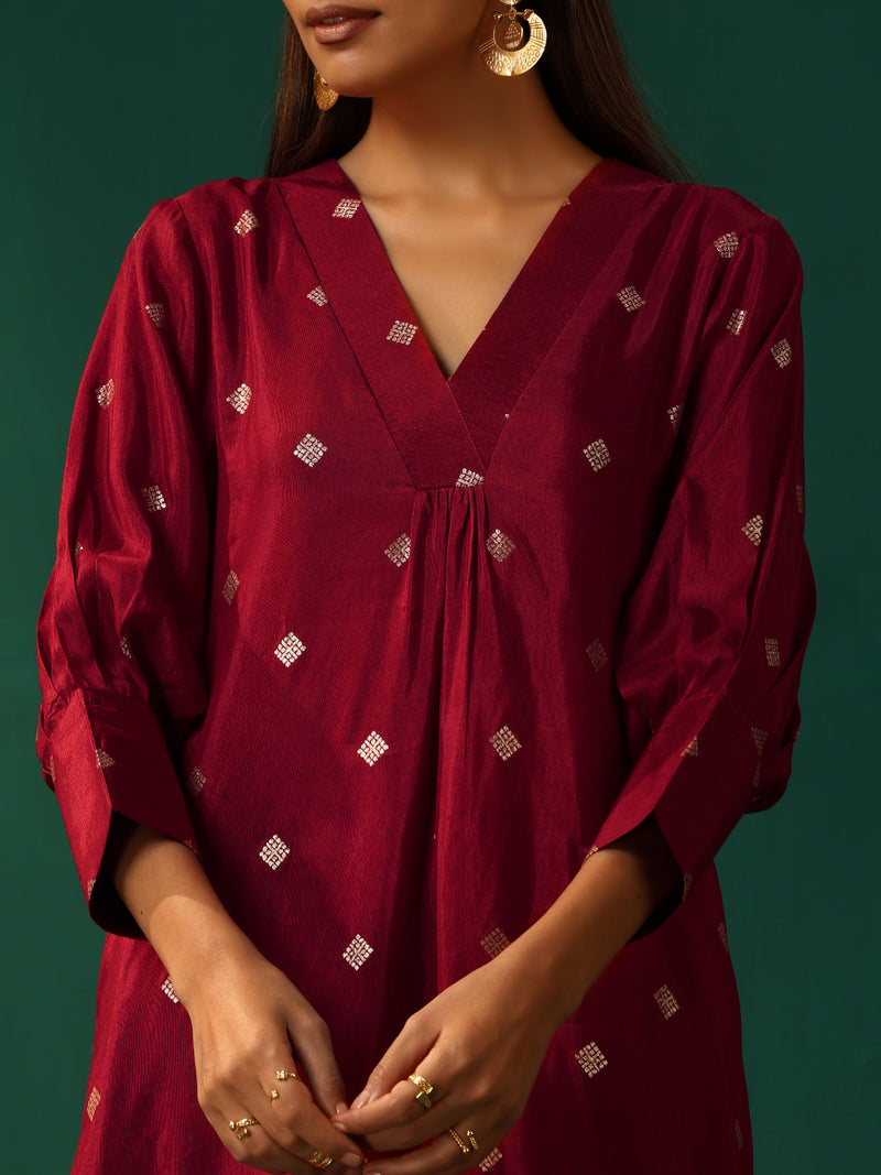 trueBrowns Maroon Diamond Viscose Silk Puff Sleeve Kurta Pant Set