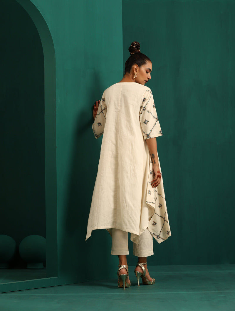 trueBrowns Ivory Rhombus Cotton Handkerchief Kurta Pant Set