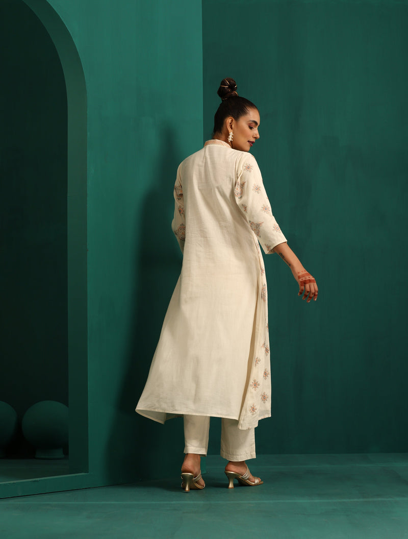 trueBrowns Ivory Peach Cotton Front Gathered Kurta Pant Set