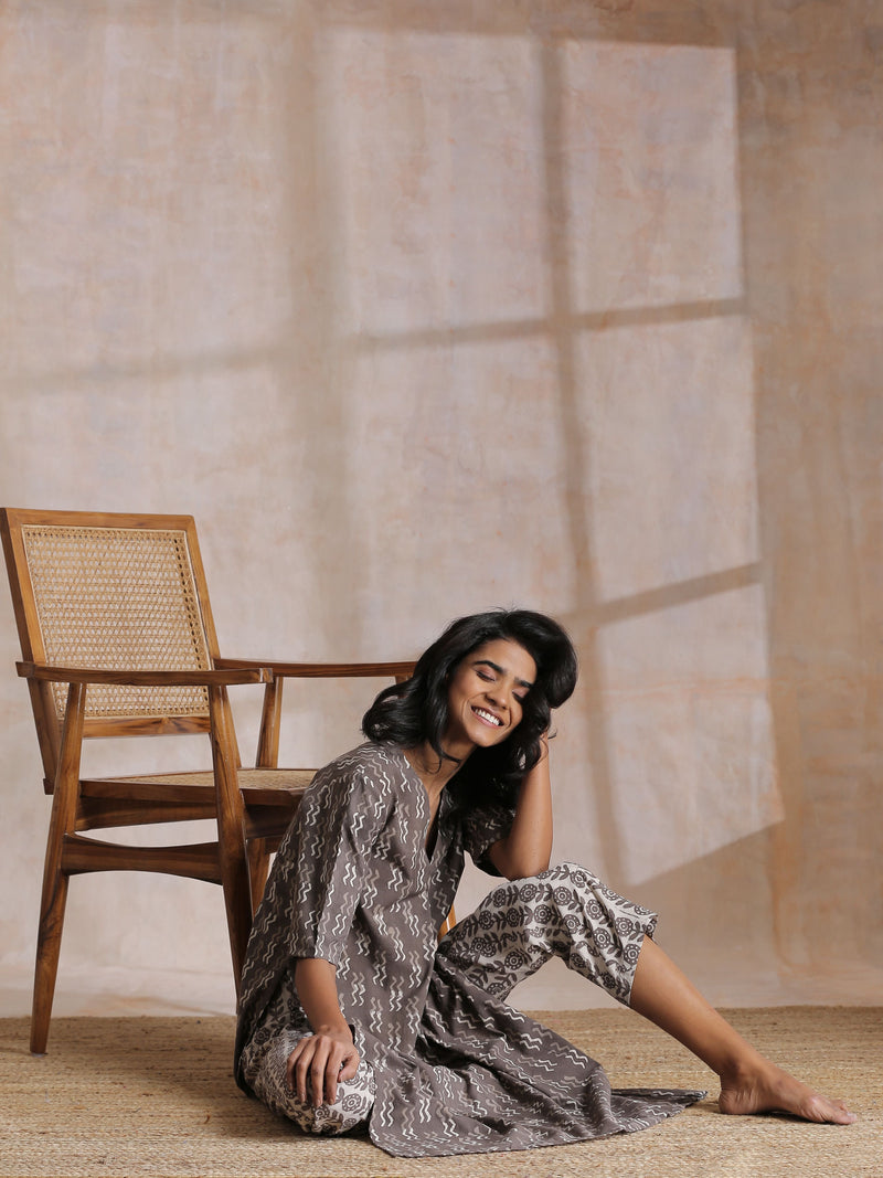 Clay Dabu Zig-Zag Motifs Print Cotton Kurta Pant Set