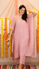 Light Mauve Bandhani Printed Silk Kaftan Kurta Pant Set